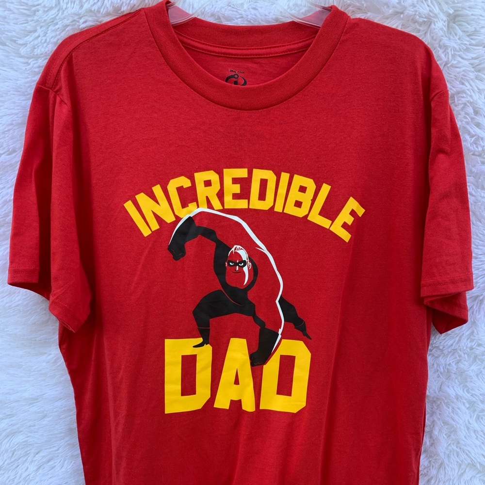 Disney Incredible Dad T-shirt  Red- Size XL NWT